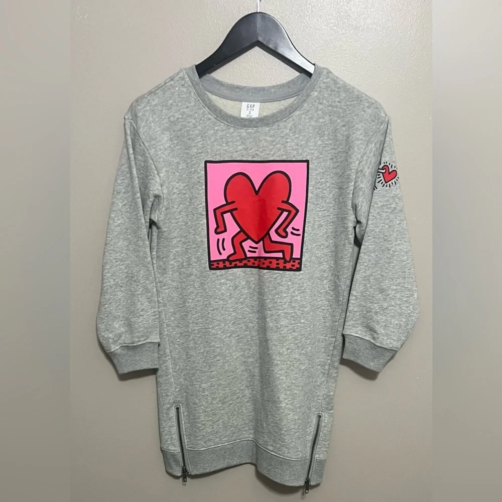 GAP x Keith Haring extra long Sweatshirt w/Heart Graphic and side zips Size 8 M